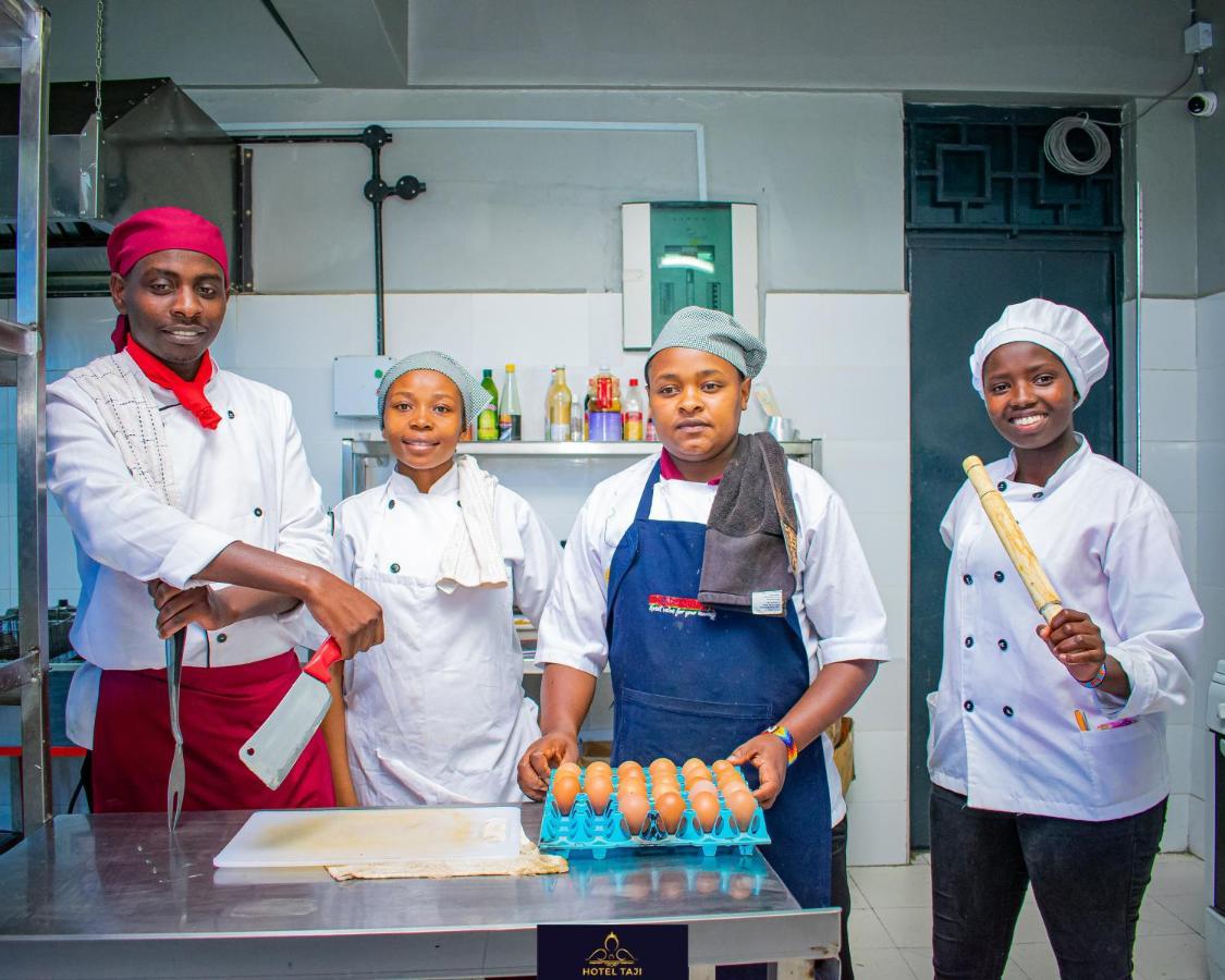 Hotel Taji Nanyuki Eksteriør billede